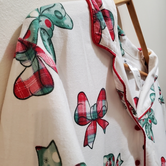 Disney Pajama Set - Picture 6 of 12